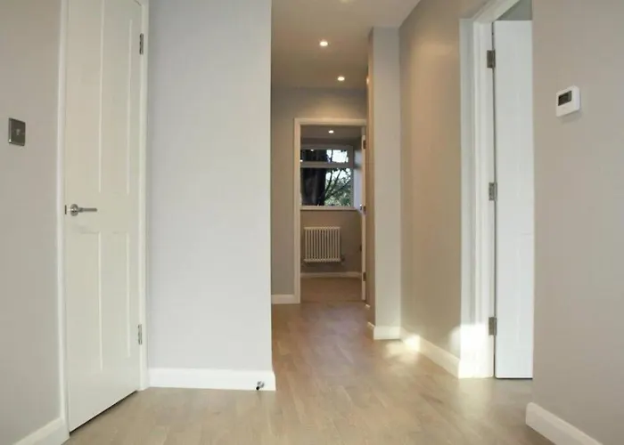 Best Hotels Near Epsom Downs Racecourse