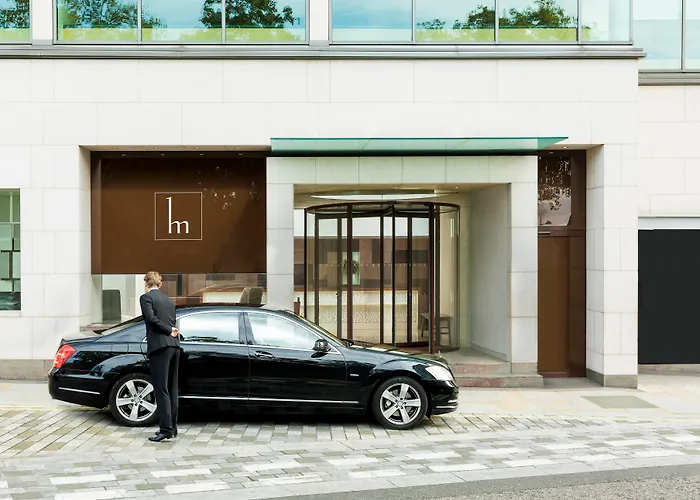 Best Hotels in Central London with Pool