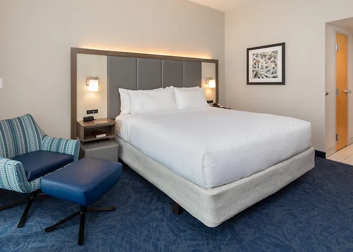 Top Beachfront Hotels in Pensacola Beach Florida