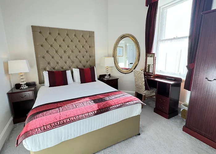 Top Hotels & Lodging in Nairn, Scottish Highlands