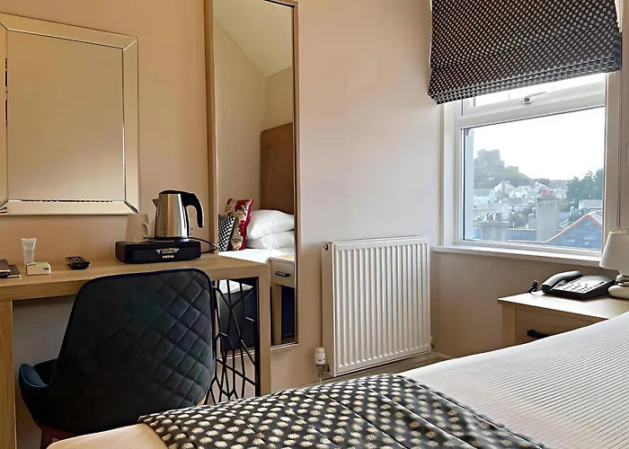 Premier Criccieth Luxury Accommodations