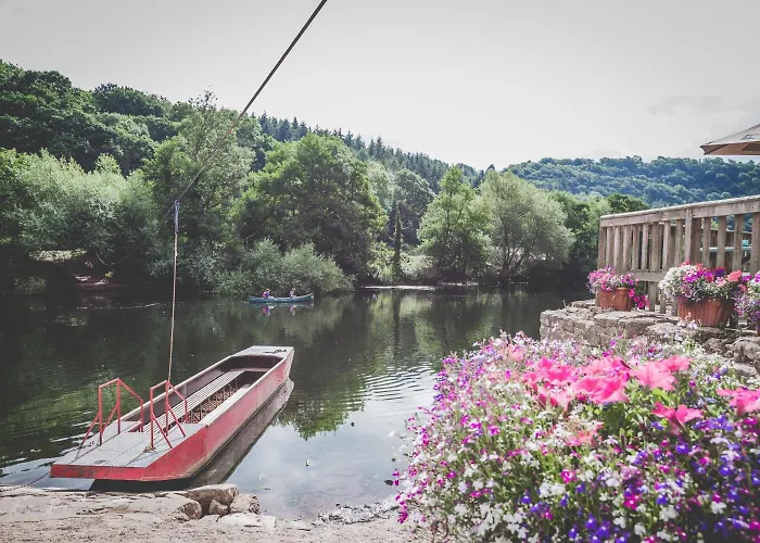 Top Hotels in Symonds Yat West for an Unforgettable Stay