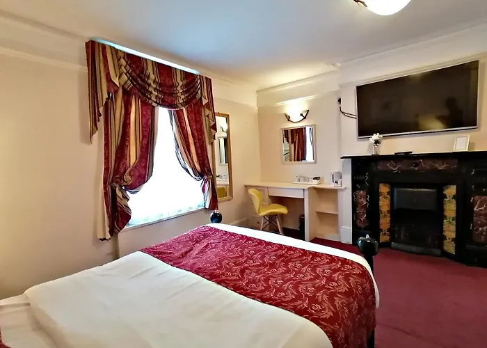 Top Hotels in Rochester, Kent UK