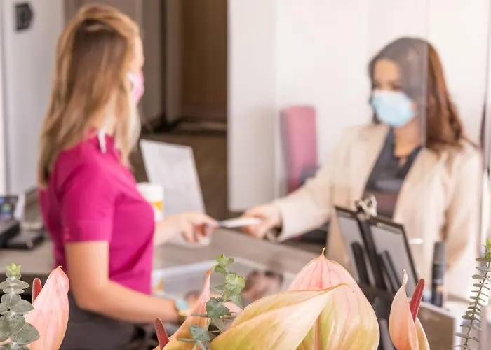 Top Hotels Near Bordeaux