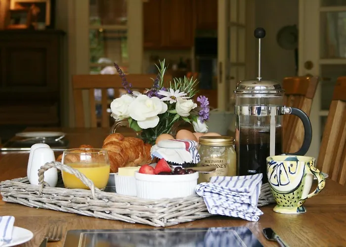 Premier Hotels in Charming Tisbury