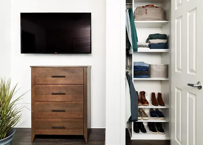 Finest Hotels in Greenwood Indiana