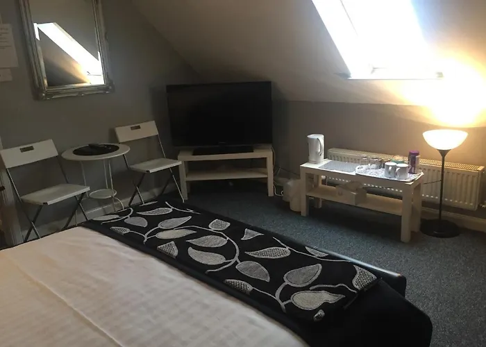 Premier Hotels in Cairnryan for Scenic Getaways