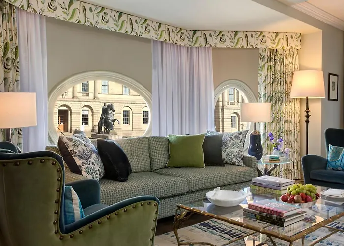 Top Hotels in Edinburgh