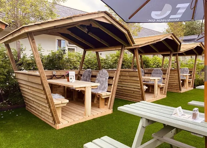 Top hotels near Bagshot for a delightful stay