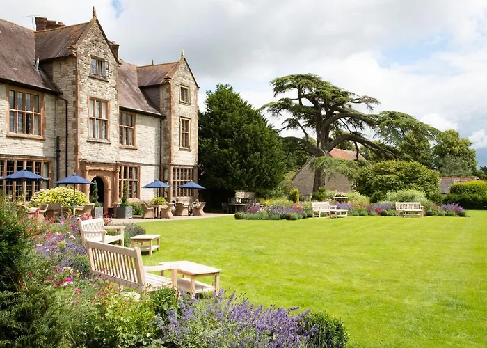 Best Romantic Hotels in Stratford-upon-Avon