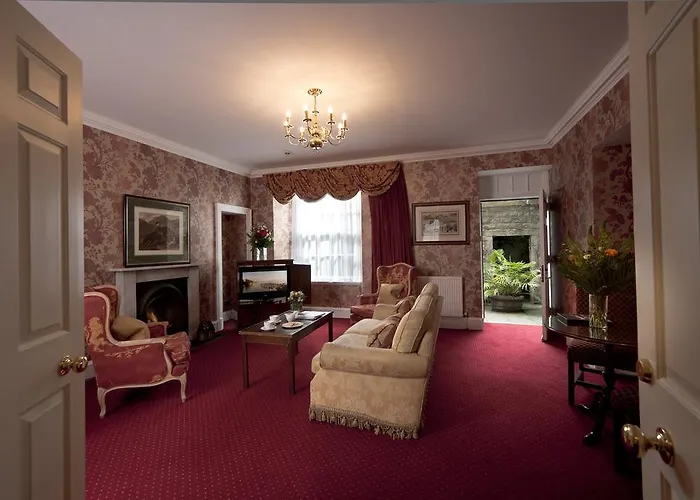 Top Hotels in Edinburgh