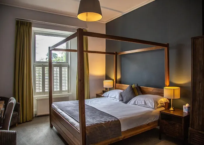 Top Torquay Luxury Hotels for Seaside Indulgence