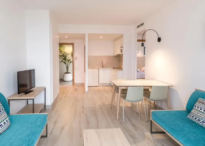 Experience Comfort and Convenience at Motel Salou