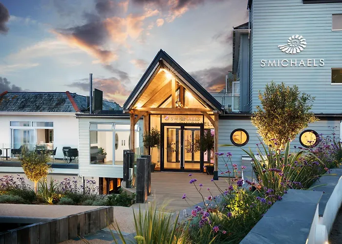 Top Falmouth Boutique Hotels for Unique Stays