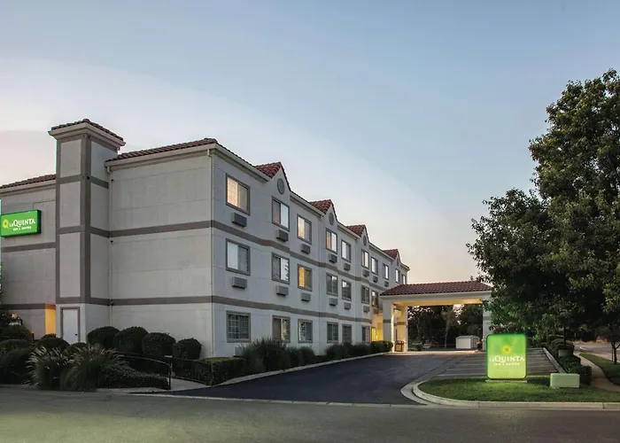 Top Hotels Near UC Davis Medical Center