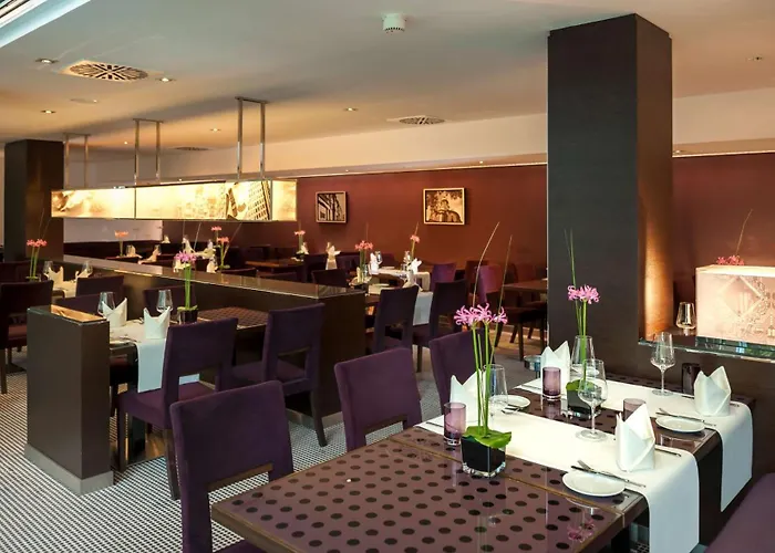 Erstklassige Hotels direkt am Wasserturm Mannheim