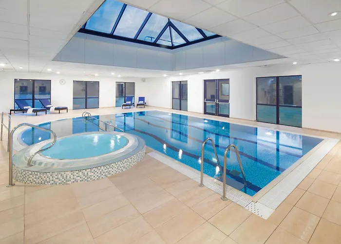 Best 4 Star Hotels in Peterborough, UK