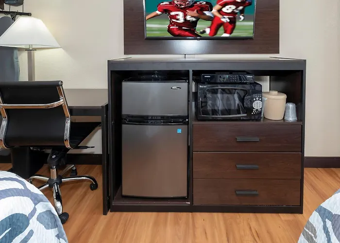 Best Hotels Near Freehold NJ