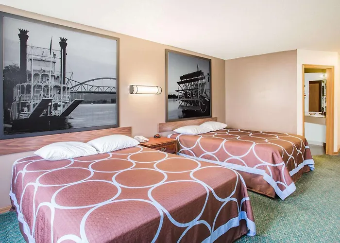 Exceptional Hotels in Prairie du Chien