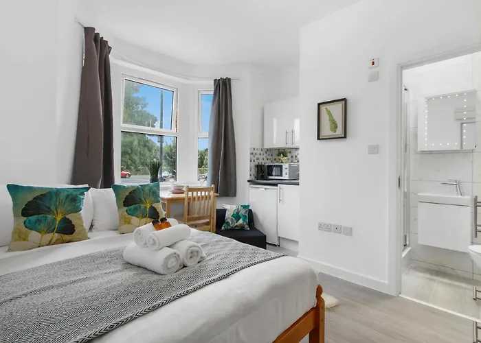 Best Hotels Near Vibrant Southall London