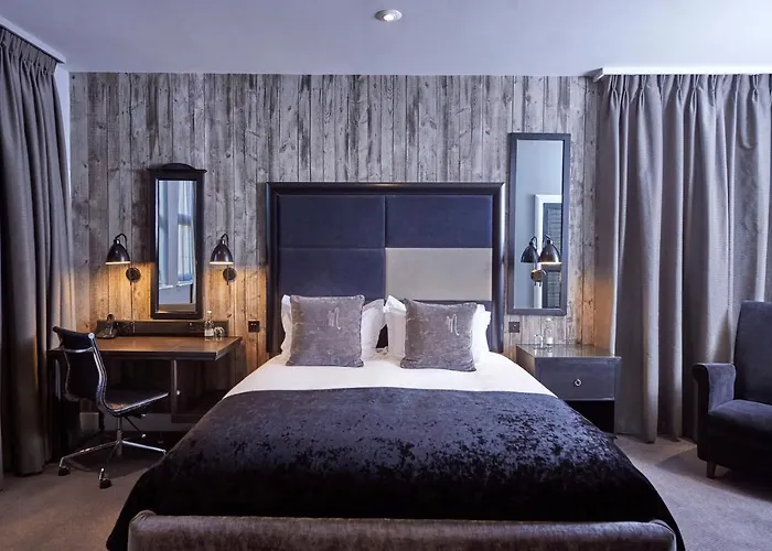 Finest Manchester Hotels with Meeting Rooms