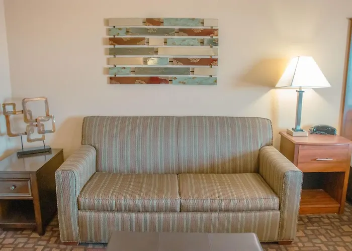 Best Hotels in Grand Forks, North Dakota