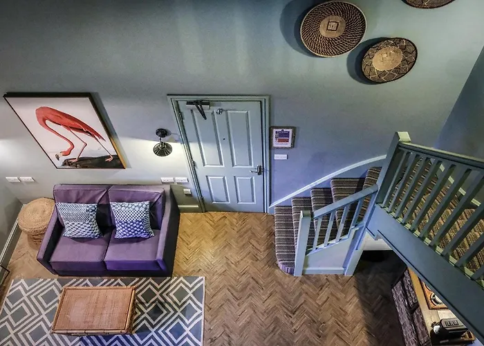 Top Hotels Near Blakeney for a Tranquil Getaway