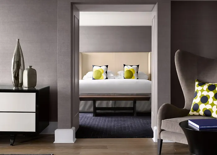 Best Hotels Near Buckingham Palace, London