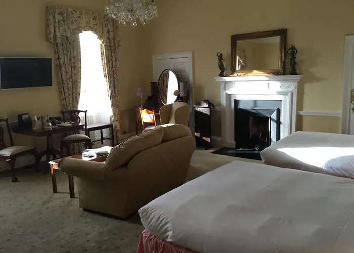 Best Hotels in Inverness with Parking