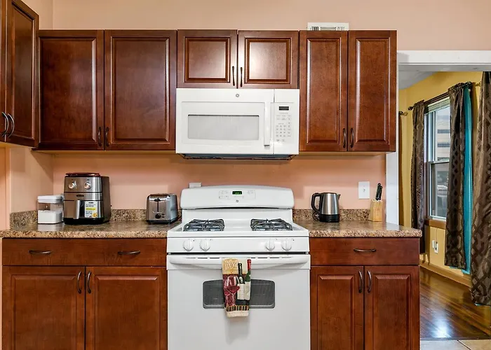 Top Hotels in Bridgeport CT