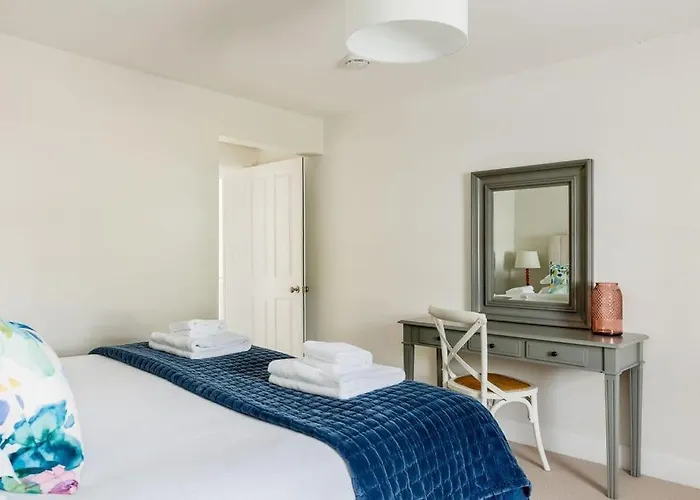 Best Budget-Friendly Hotels in Weymouth