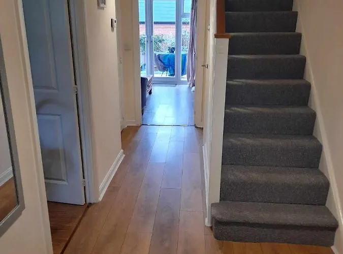 Top Hotels Closest to Silverstone Circuit