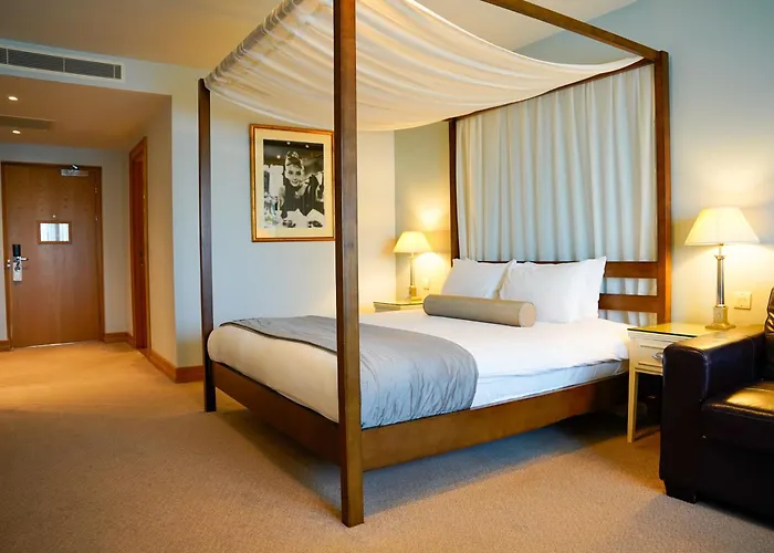 Top 5-Star Hotels Near Bicester Village