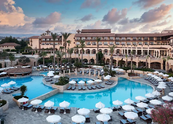Top 5-Star Hotels in Paphos for Lavish Vacations