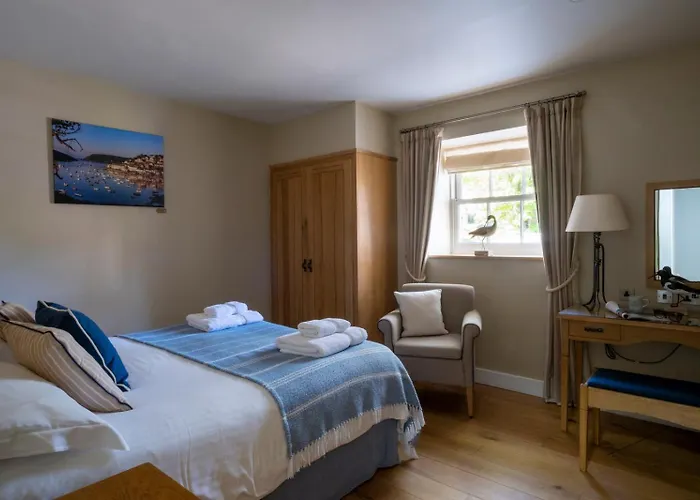 Top Hotels in Salcombe Harbour