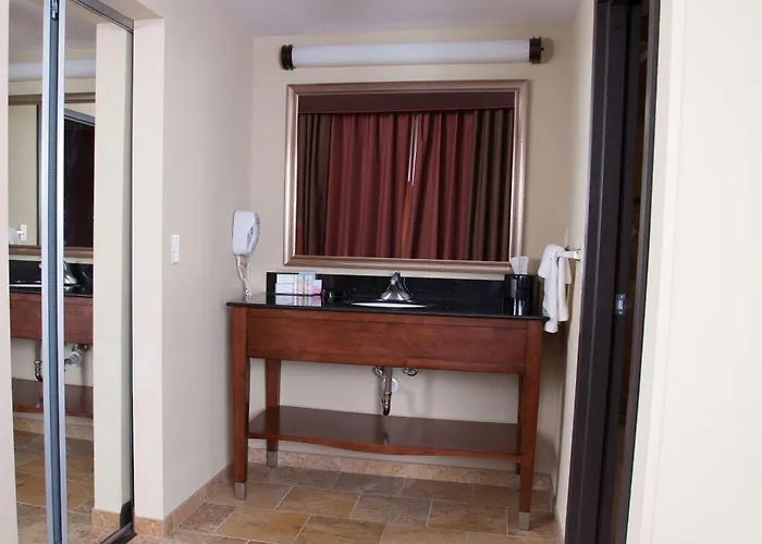 Top Hotels in Dickinson, North Dakota