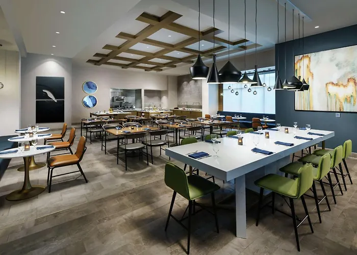 Best Hotels Near Sunnyvale