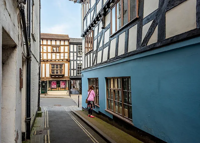 Best Hotels Ludlow with On-Site Parking