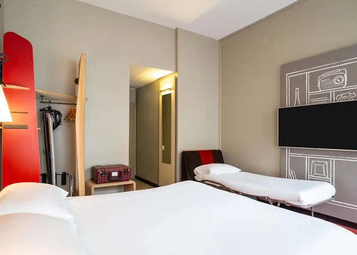 Top-Rated Hotels in Enchanting Edinburgh City