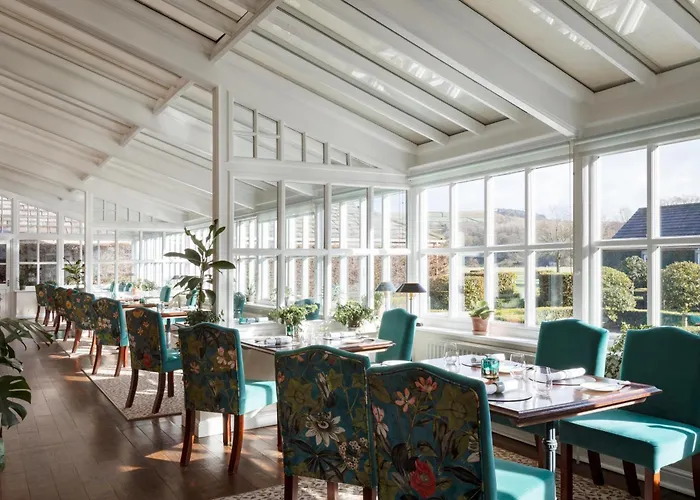 Top Hotels near Haworth