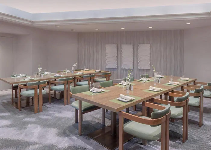 Top Hotels Near Truist Park Atlanta