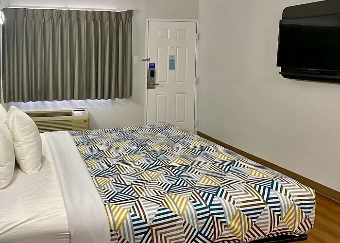 Top Hotels in Huntington, West Virginia