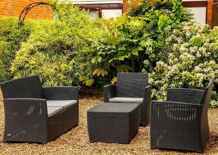 Premier Hotels and Budget Stays in Harlow Town