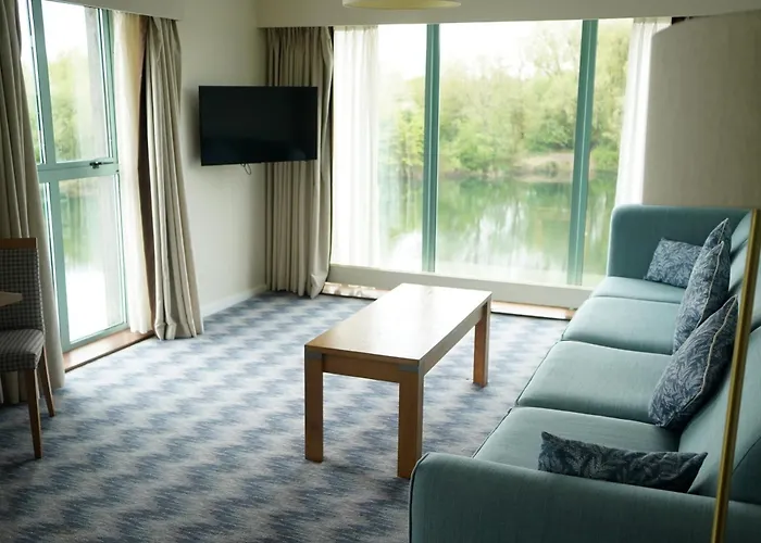 Top Cirencester Hotels Offering Poolside Bliss