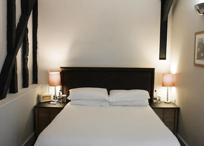 Top Hotels in Great Dunmow