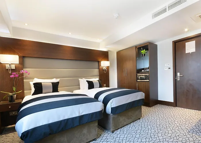 Top London Paddington Hotels to Consider