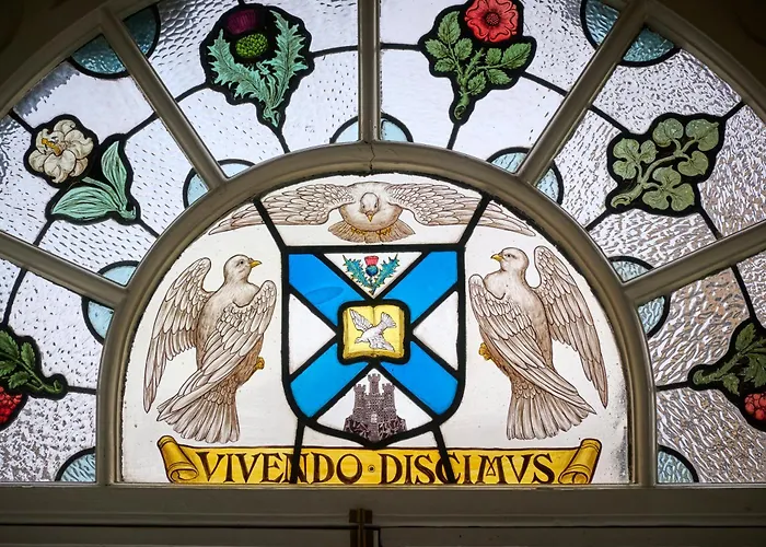 Top Serviced Apartments in Historical Edinburgh