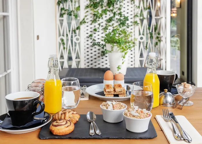 Best Hotels Near Exeter University's Campus