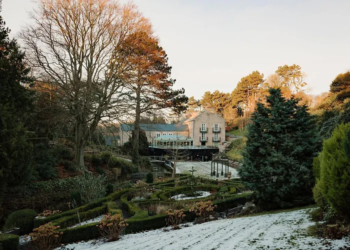 Premier Luxury Accommodations in Whitby, United Kingdom