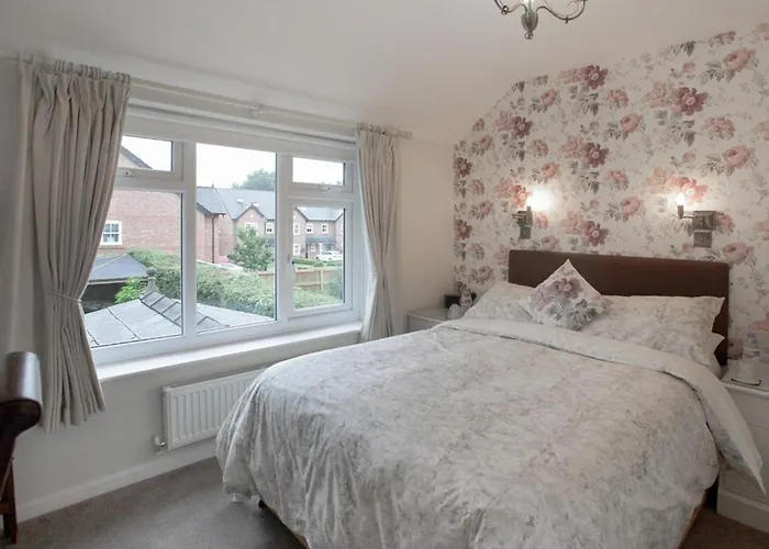 Top Hotels Near Radbroke Hall Knutsford